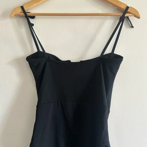 Beth Richards Black Gisele One Piece Swimsuit size Small EUC - Picture 5 of 8